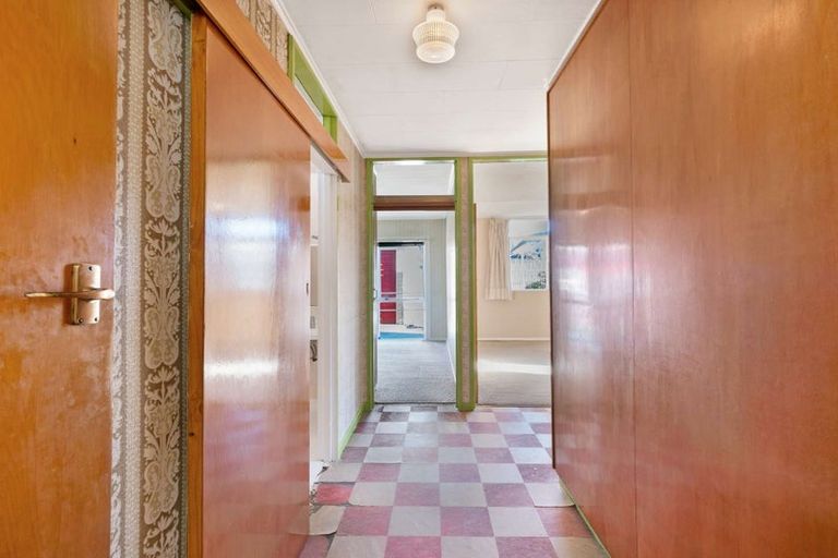 Photo of property in 21 Raupo Street, Castlecliff, Whanganui, 4501