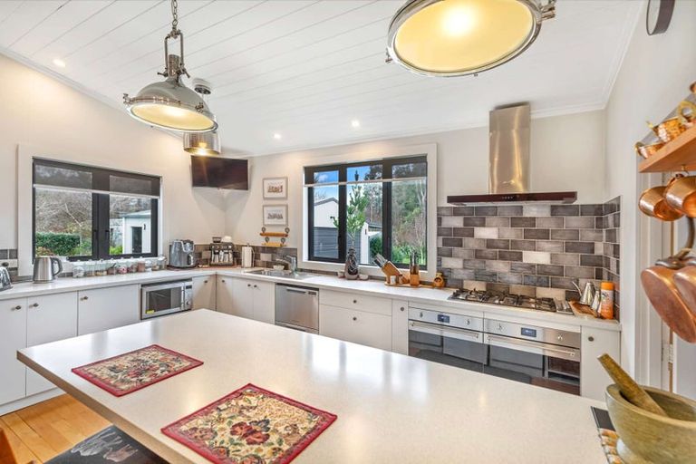 Photo of property in 100 Cole Street, Dannevirke, 4930