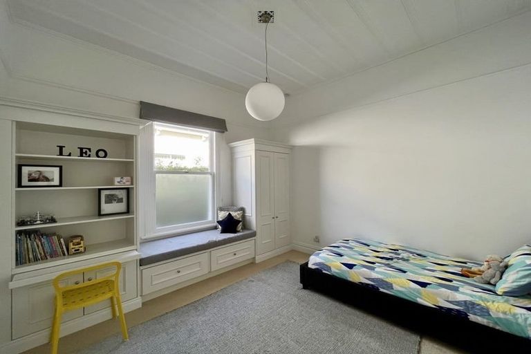 Photo of property in 69 Church Street, Devonport, Auckland, 0624