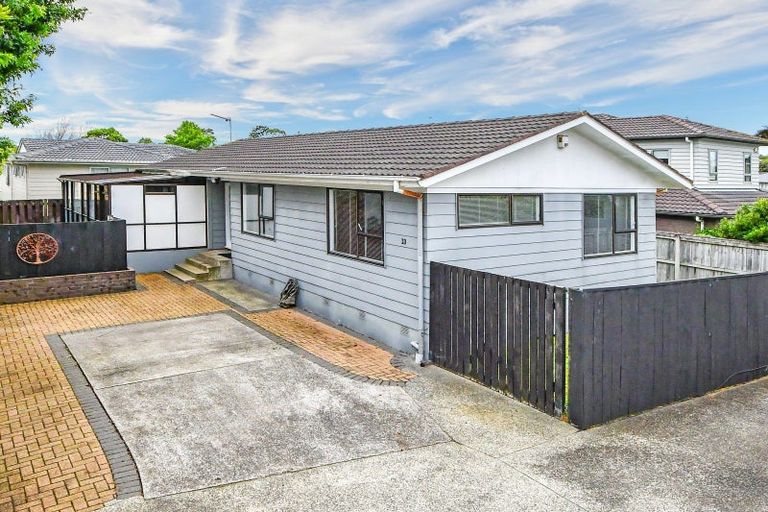 Photo of property in 13 Fiesta Drive, Half Moon Bay, Auckland, 2012