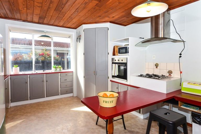 Photo of property in 8 Glasgow Street, St Andrews, Hamilton, 3200