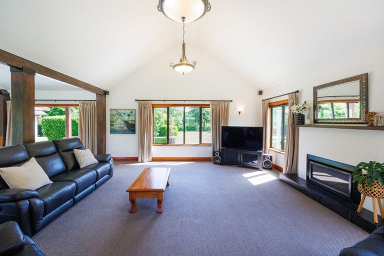 Photo of property in 443 Stoney Creek Road, Kelvin Grove, Palmerston North, 4470