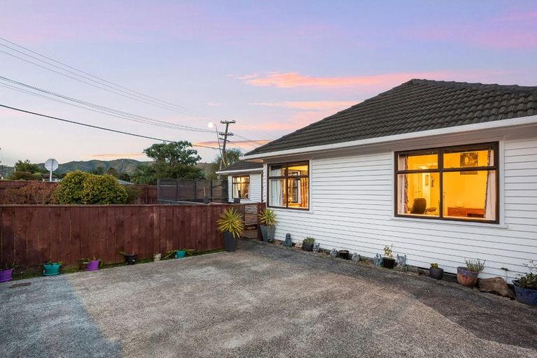 Photo of property in 188 Wellington Road, Wainuiomata, Lower Hutt, 5014