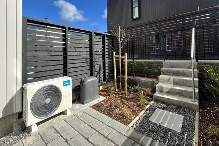 Photo of property in 3/25 Jabuka Street, Glen Eden, Auckland, 0602