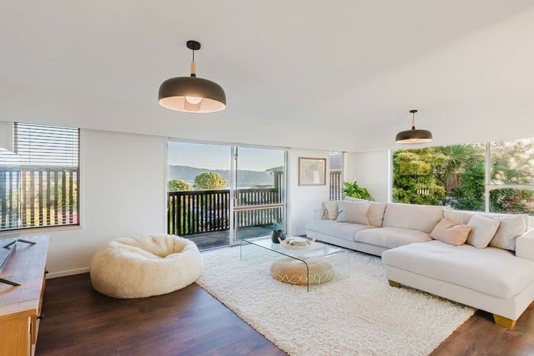 Photo of property in 7 Livet Place, Papakowhai, Porirua, 5024