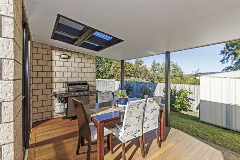 Photo of property in 53 Cityview Place, Massey, Auckland, 0614