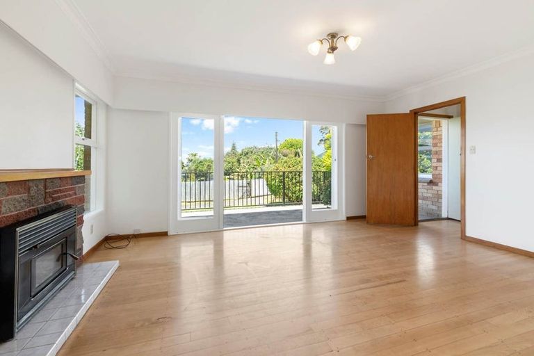 Photo of property in 62 Ferguson Street, Manurewa East, Auckland, 2102