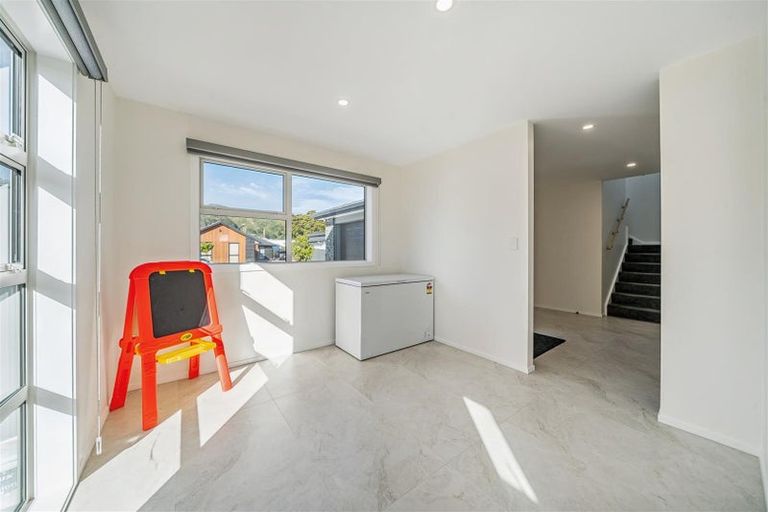 Photo of property in 32 Castletown Street, Wallaceville, Upper Hutt, 5018
