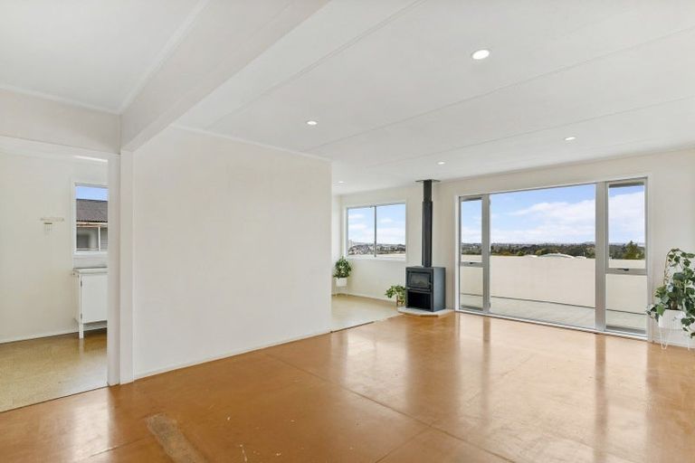 Photo of property in 25 Marcel Place, Glenfield, Auckland, 0629
