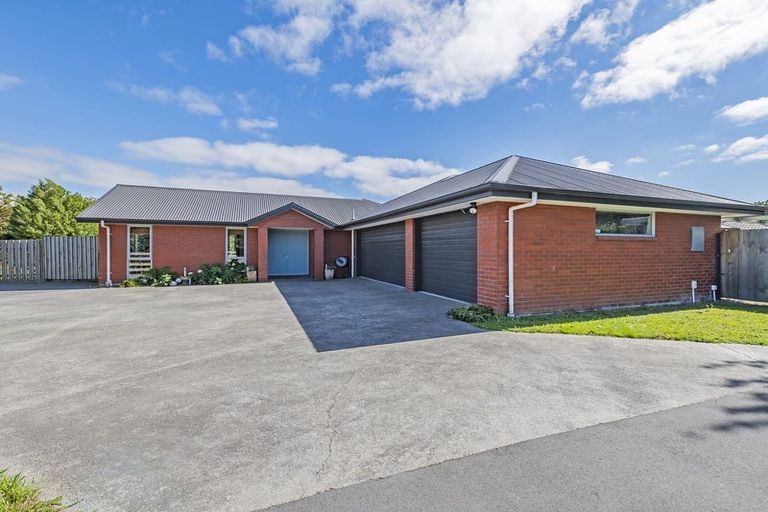 Photo of property in 12 Oak Tree Lane, Rolleston, 7614