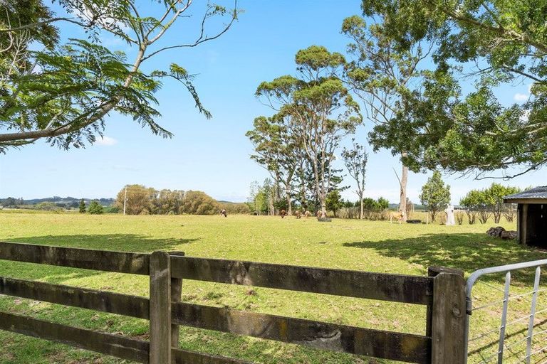 Photo of property in 428 Waimate Road North, Kerikeri, 0293