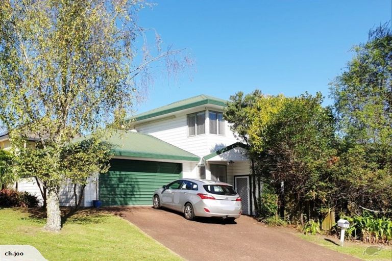 Photo of property in 73 Pemberton Avenue, Bayview, Auckland, 0629