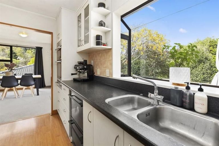 Photo of property in 8 Charthouse Lane, Whitby, Porirua, 5024