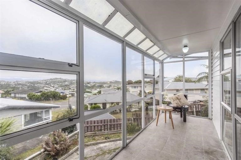 Photo of property in 18 Branscombe Street, Johnsonville, Wellington, 6037