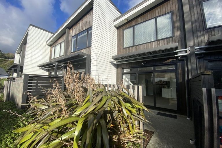 Photo of property in 9 Glen Evans Crescent, Fairfield, Lower Hutt, 5011