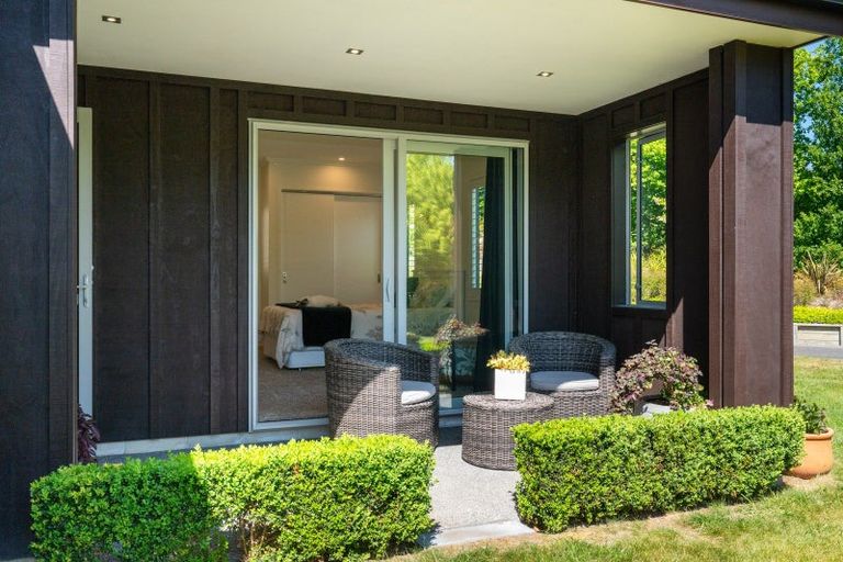 Photo of property in 38 Tauroa Valley Road, Havelock North, 4130