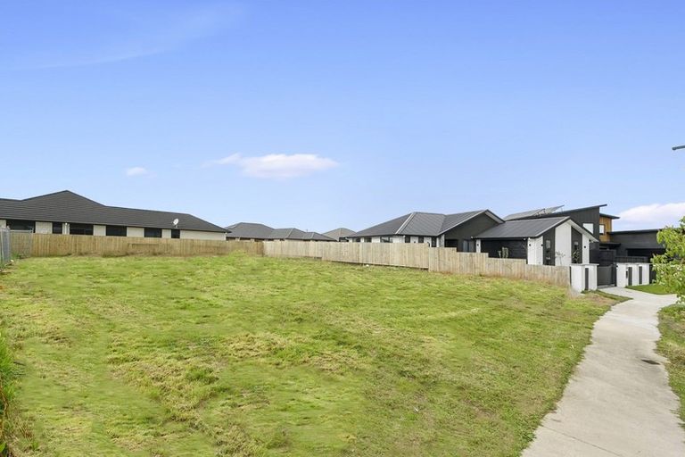 Photo of property in 35 The Meadows Drive, Flagstaff, Hamilton, 3210