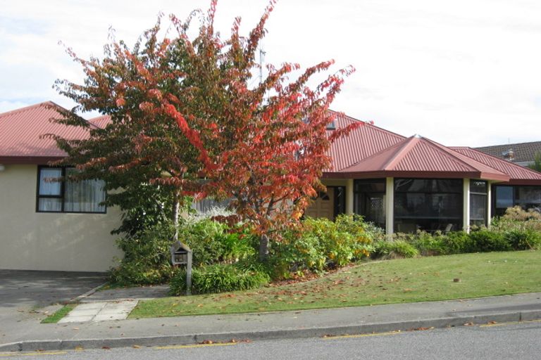 Photo of property in 18 Temple Crescent, Gleniti, Timaru, 7910