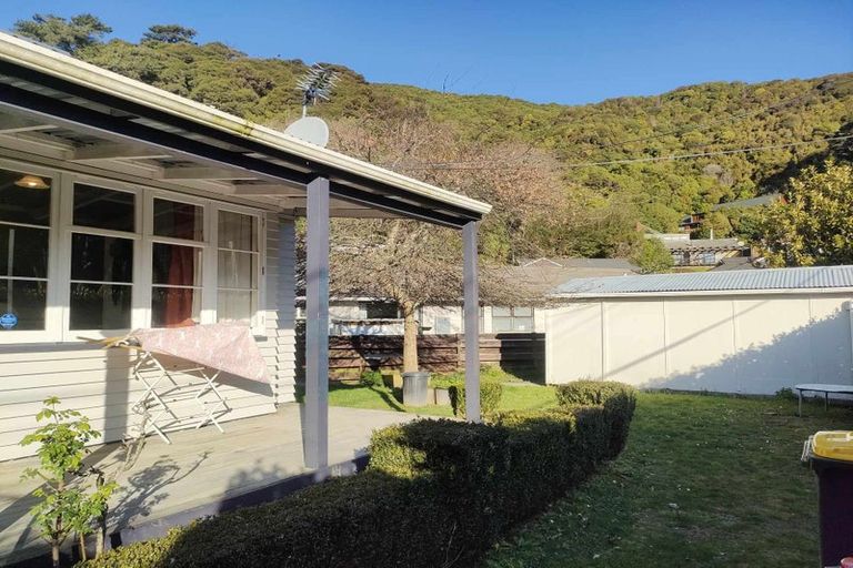 Photo of property in 15 Mawson Street, Waiwhetu, Lower Hutt, 5010
