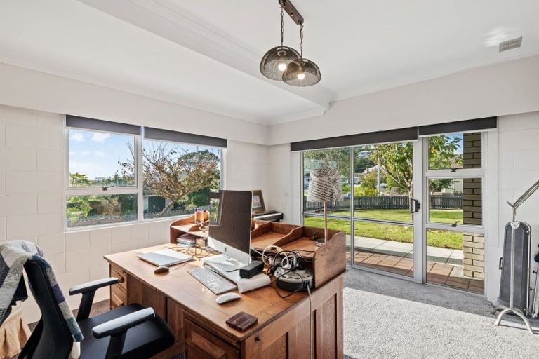 Photo of property in 9 Norwich Avenue, Spotswood, New Plymouth, 4310