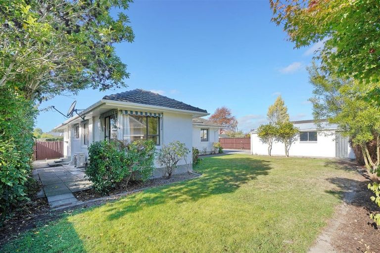 Photo of property in 88c Maidstone Road, Ilam, Christchurch, 8041