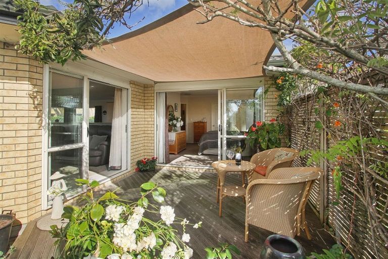 Photo of property in 46 Torkar Road, Clarks Beach, 2122