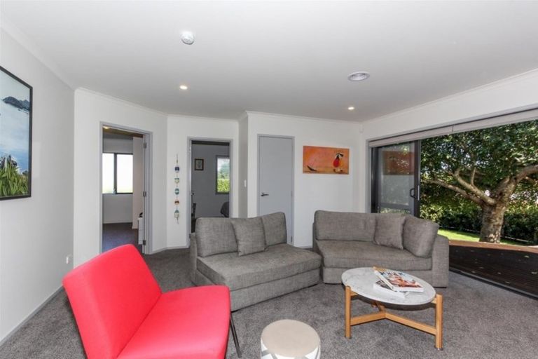 Photo of property in 24 Redwood Crescent, Hurdon, New Plymouth, 4310
