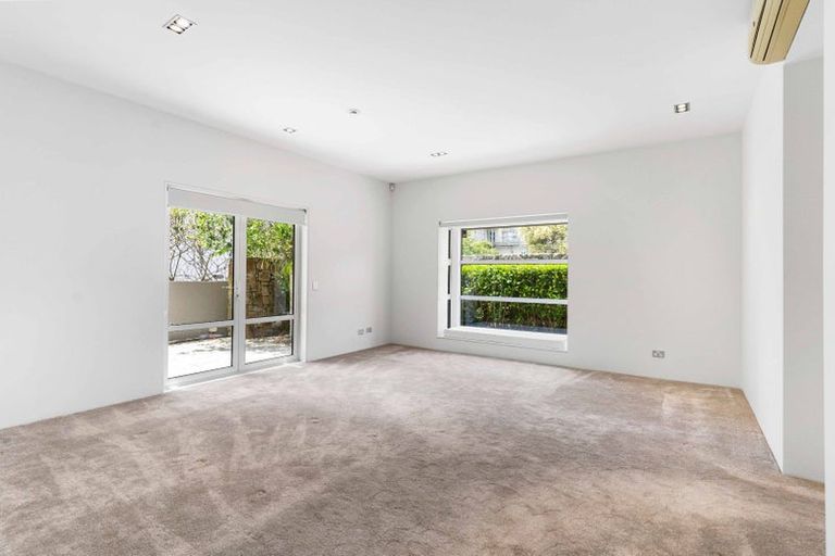 Photo of property in 12a Victoria Avenue, Dannevirke, 4930