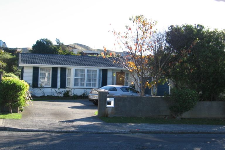 Photo of property in 27 Cranwell Street, Churton Park, Wellington, 6037