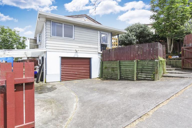 Photo of property in 1/14 Chislehurst Street, Henderson, Auckland, 0612