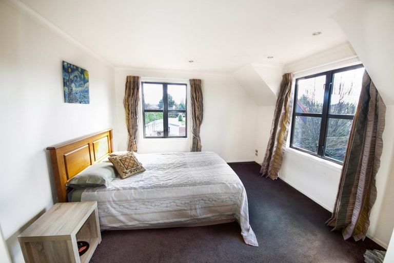 Photo of property in 20 Frye Crescent, Albert Town, Wanaka, 9305