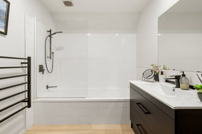 Photo of property in 2d Riro Street, Hamilton East, Hamilton, 3216