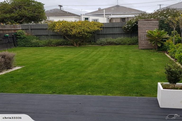 Photo of property in 15 Cruickshank Street, Kilbirnie, Wellington, 6022