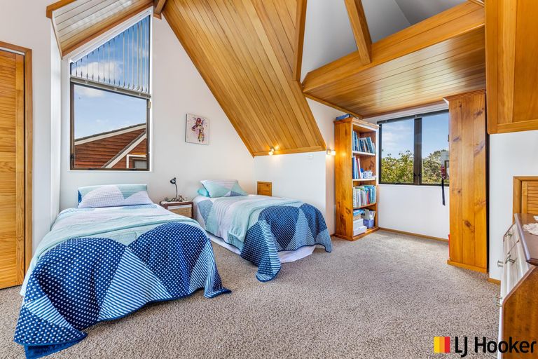 Photo of property in 56 Carnoustie Drive, Wattle Downs, Auckland, 2103