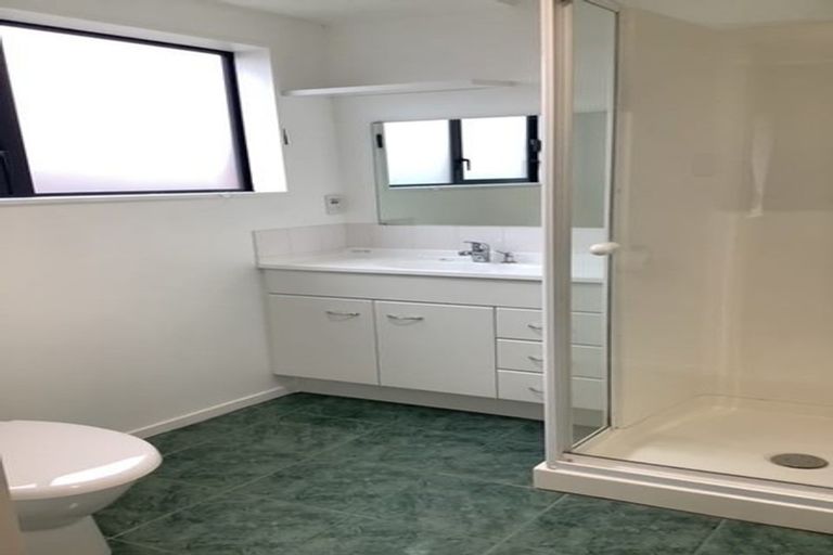 Photo of property in 37 De Menech Grove, Avalon, Lower Hutt, 5011