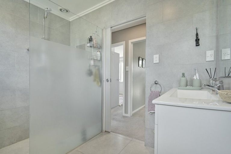 Photo of property in 12 O'connell Place, Havelock North, 4130