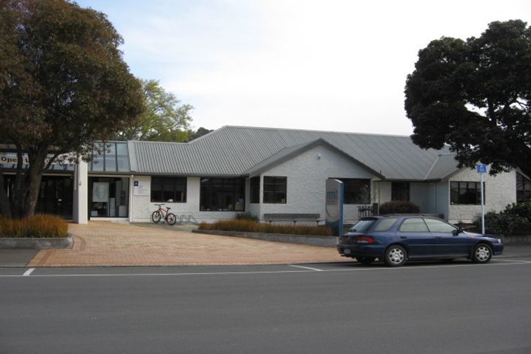 Photo of property in 1/320 Hardy Street, Nelson, 7010