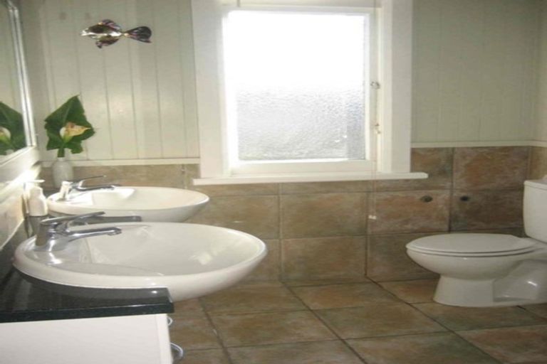 Photo of property in 3 Moeller Street, Taradale, Napier, 4112