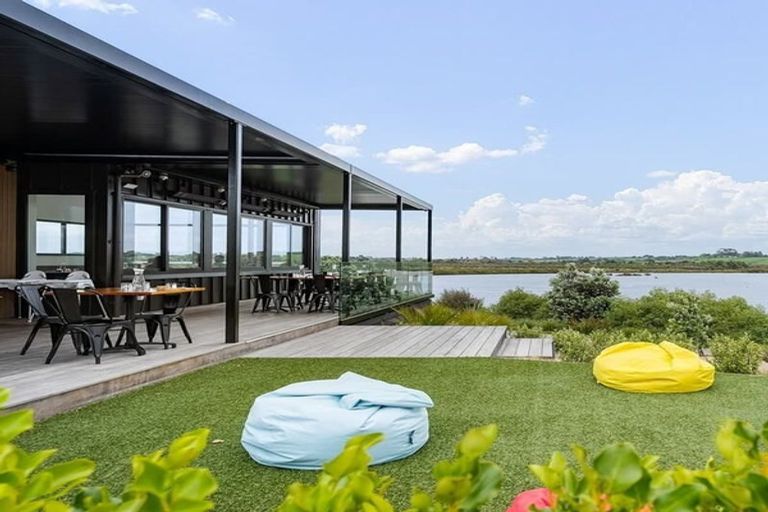 Photo of property in 245 Park Estate Road, Karaka, Papakura, 2113