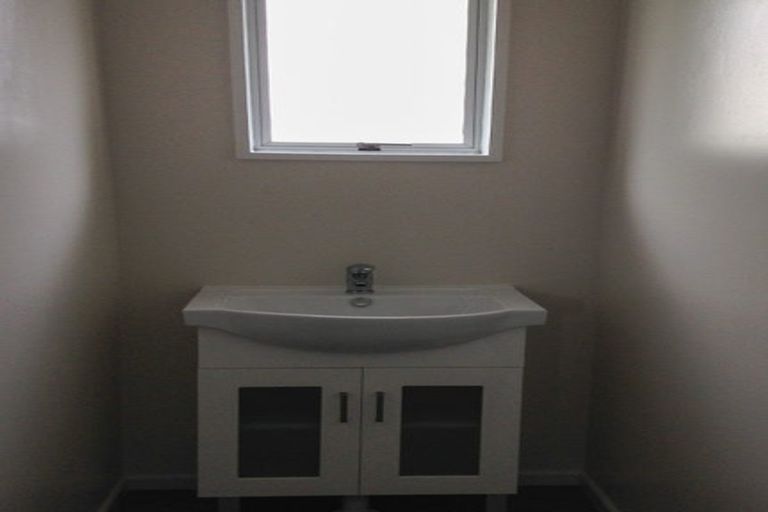 Photo of property in 1/369 Armagh Street, Linwood, Christchurch, 8011