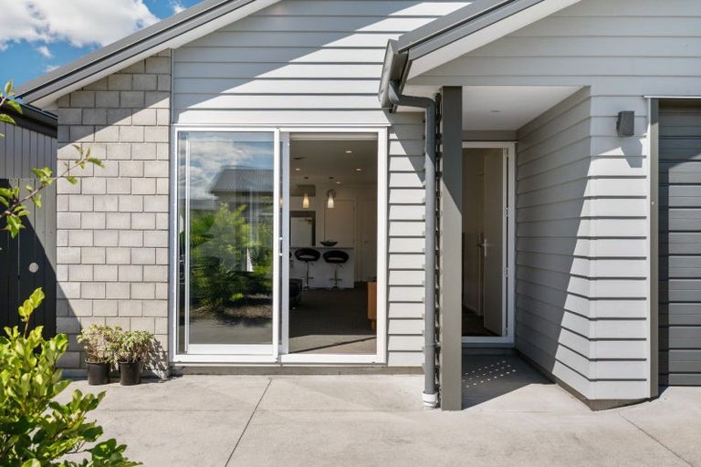 Photo of property in 24 Foley Grove, Pyes Pa, Tauranga, 3110