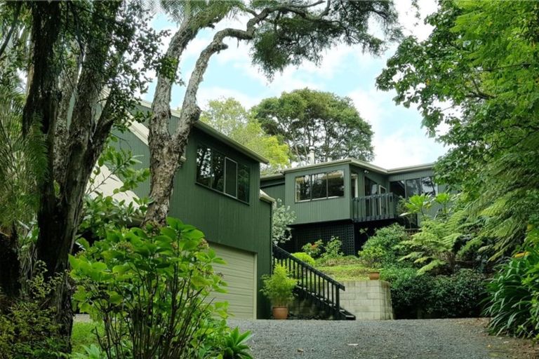 Photo of property in 37 Rewa Road, Maraetai, Auckland, 2018