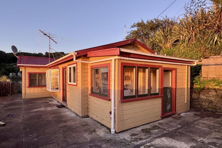 Photo of property in 1 Aramoana Road, Careys Bay, Port Chalmers, 9082