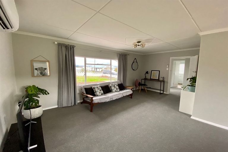Photo of property in 4 Stevenson Street, Balclutha, 9230