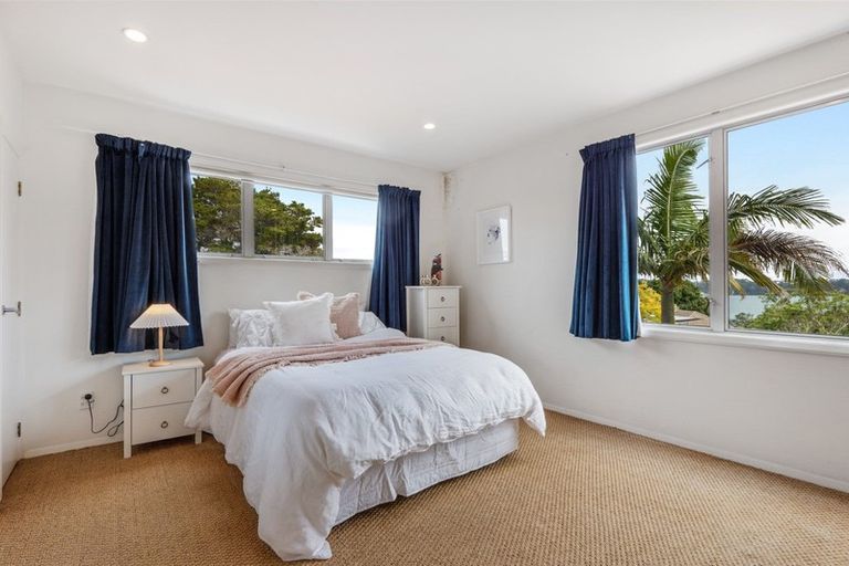 Photo of property in 1 Marine Parade, Herne Bay, Auckland, 1011