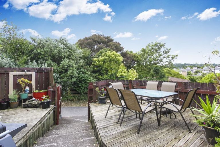 Photo of property in 1/14 Chislehurst Street, Henderson, Auckland, 0612