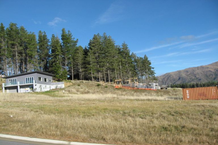 Photo of property in 12 Bovett Place, Wanaka, 9305