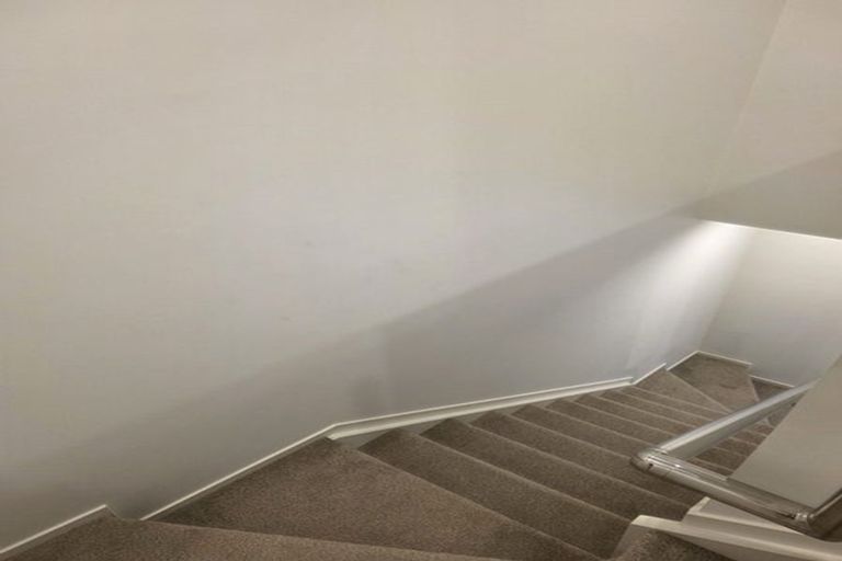 Photo of property in 7/1 Kahikatea Place, Ranui, Auckland, 0612