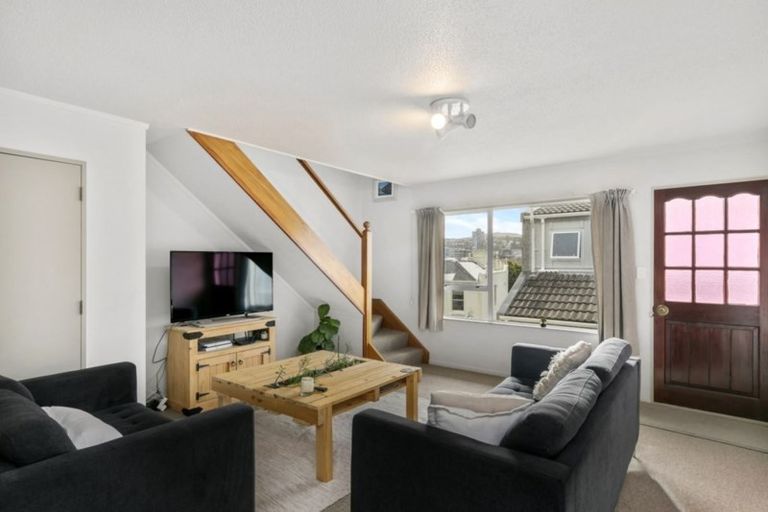 Photo of property in 44i Roxburgh Street, Mount Victoria, Wellington, 6011