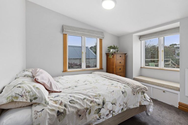 Photo of property in 16 Farm Road, Northland, Wellington, 6012